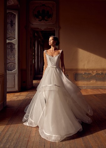 Randy Fenoli Hollis Luxe #6 Diamond White thumbnail